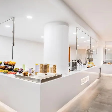 巴塞罗圣地亚哥酒店 酒店